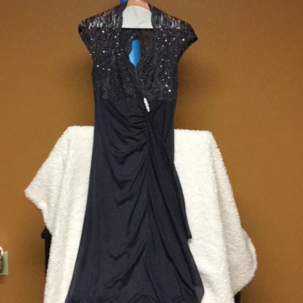 ONYX dress